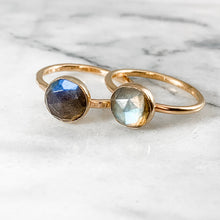 Load image into Gallery viewer, Labradorite 8mm Rose Cut Ring