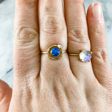 Load image into Gallery viewer, Earth Orbit Ring