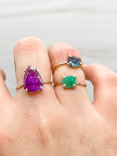 Load image into Gallery viewer, Amethyst Shield Ring
