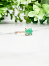 Load image into Gallery viewer, Emerald 6x8 Oval Ring