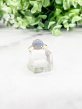 Load image into Gallery viewer, Labradorite Cushion Cut Ring