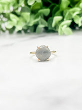 Load image into Gallery viewer, Labradorite Cushion Cut Ring