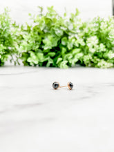 Load image into Gallery viewer, Spinel Studs