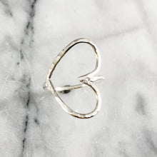 Load image into Gallery viewer, Free Form Open Heart Ring