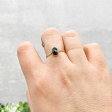 Load image into Gallery viewer, Oval Spinel Ring