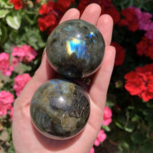 Load image into Gallery viewer, labradorite sphere