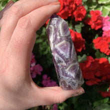 Load image into Gallery viewer, chevron amethyst points