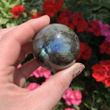 Load image into Gallery viewer, labradorite sphere