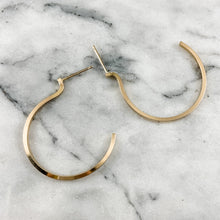 Load image into Gallery viewer, Hoop Earrings - Squared Wire