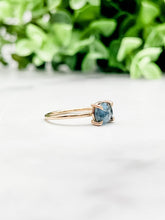 Load image into Gallery viewer, Teal Kyanite 6x8 Oval Ring